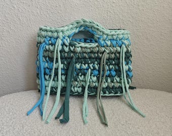 Borsa a mano blu con frange – Borsa boho all'uncinetto, fatta a mano – Borsa in cotone – Borsa Luvli "Millie Ocean"
