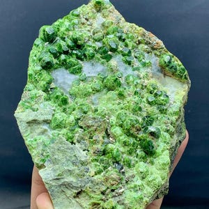 Natural Green Color Demontoid Garnet Crystal Specimens ,Raw Garnet, Garnet Specimen, Rare Garnet Crystal, Natural Mineral 1095 Grams
