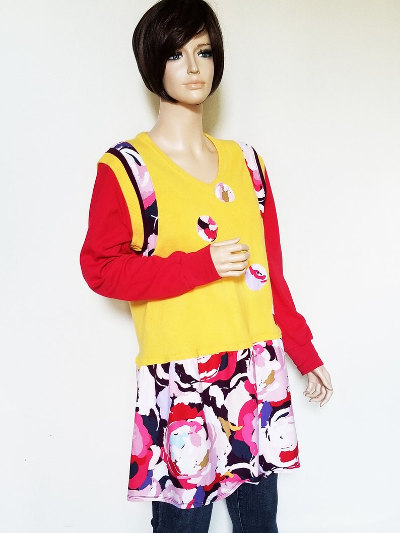 XL Short Sunshine Dress with Long Sleeves image 4