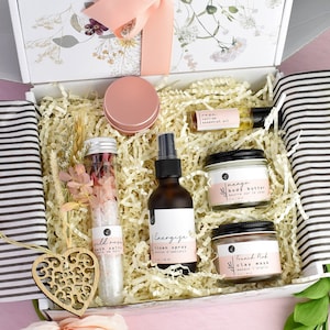 Self Care Gift Box, Sending a hug, Spa basket, hygge package, personalized care package for her, newmom selfcare, carepackage for friend
