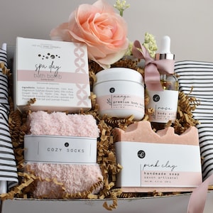 Unique Birthday Self Care Box, Luxury Birthday Gift Box for Her, Women's Birthday Gift for Best Friend, Last Minute Birthday Gift for Her