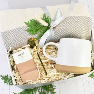 Hygge gifts, Cozy care package, Gift Box Set for her, Sister, Friend, Wife, Aunt, BFF, Thank you, encouragement, employee gift ideas Mug set