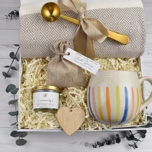 Cozy Gift Box: Turkish Blanket, Tea Mug, Soy Candle, and Tea