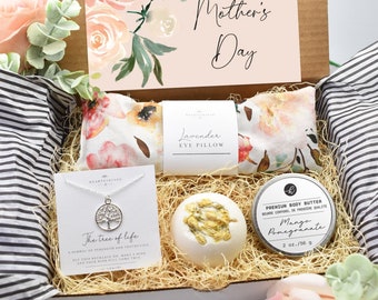 Mothers Day Gift Box, Personalized gifts for mom, Spa gift box, self care gift box, New Mom Gift Basket, Gift ideas for Mother's Day, Mum