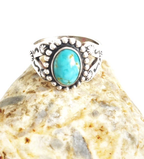 Vintage Sterling Silver Turquoise Navajo Ring