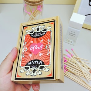 Vintage große kundenspezifische Streichholzschachtel, hölzerne paar Streichholzschachtel, Hochzeit Streichholzschachtel Geschenk für sie, Hochzeitsgeschenke, Einweihungsparty Geschenk, Jahrestagsgeschenke