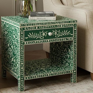 Table de chevet artisanale incrustée d&#39;os vert - Table d&#39;appoint à motif floral complexe | Meubles de chambre à coucher bohèmes et armoire de rangement décorative
