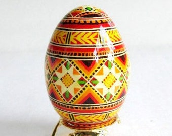 Ukrainian pysanka egg traditional Easter pysanky eggs gift ideas Mom Mother's day gift Ideas