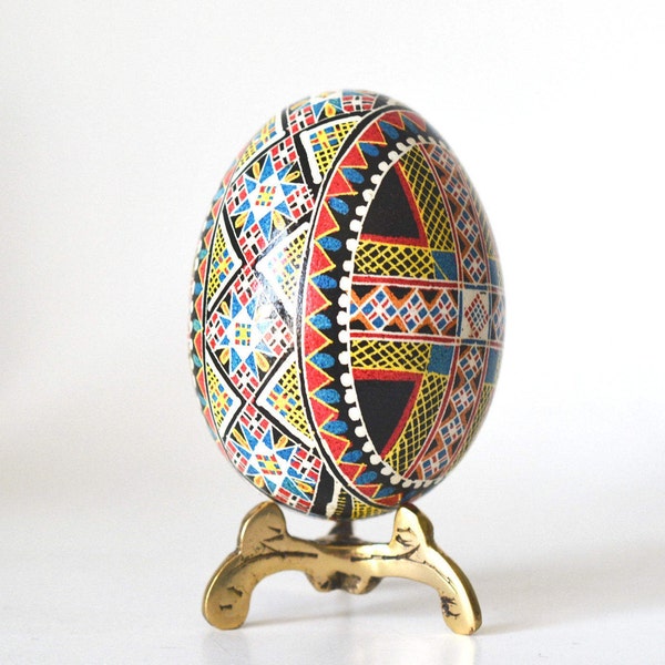 Ukrainian gift decorated egg, customized religious traditional Pysanka egg with cross, Ukrainische ostereier orthodox family Easter gifts