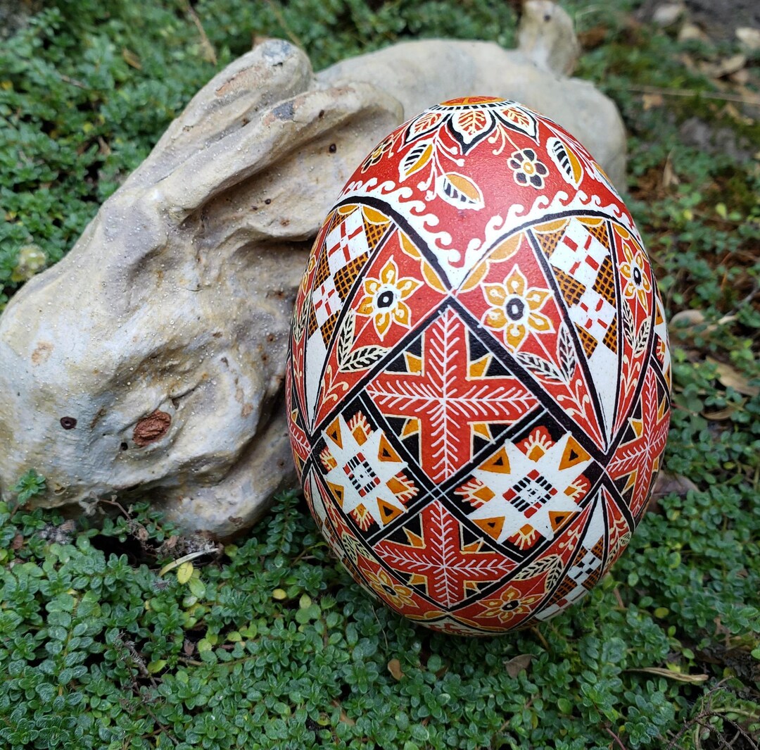 Ukrainian Easter Pysanka Goose Egg, Floral Batik Design Natural ...