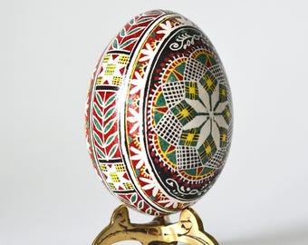 Pysanka egg art original small gift, custom ornament decorative eggs, hand painted Ukrainian Easter eggs personalized gifts for mom