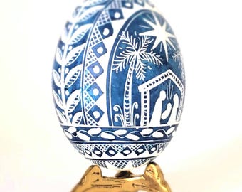 Presépio Pysanka, Ovo com Galinha em Arte Batik Manuscrita Única com Cena de Estábulo, Lembrança Religiosa