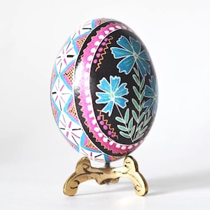 Hand-Painted Pysanka Egg: Blue Cornflower Floral Batik Art Eggshell