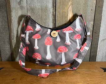 Amanita Mushroom crossbody bag with adjustable strap & 6 inside pockets, hippie hobo bag, cloth purse, handmade gift for mushroom lover