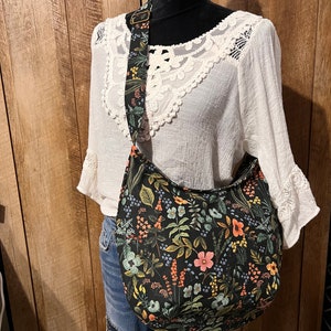 Handmade Black Floral Linen Hobo Bag: Crossbody Purse with Pockets