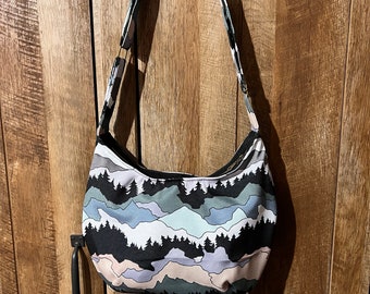 Mountain purse for women, hobo bag for hiker, green crossbody bag with adjustable strap, summer adventure purse, Mother’s Day gift for women