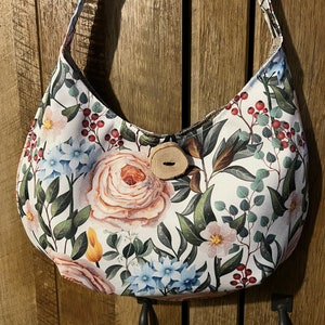 Floral fabric crossbody bag, Handmade hobo bag, shabby chic style fabric purse, boho style purse, bridal gift purse