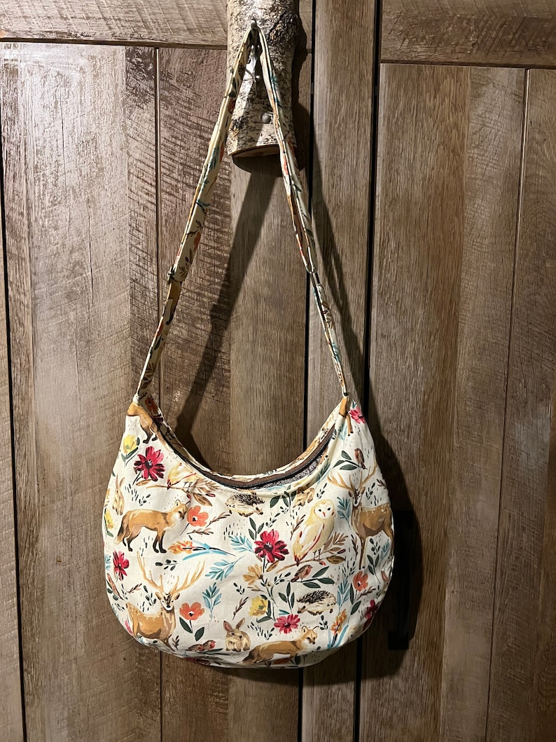 Hedgehog purse, hippie boho bag, crossbody bag wildlife, adjustable strap purse, zipper purse, hobo bag with pockets, gift for women image 2