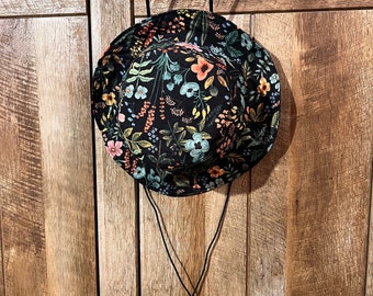 Floral bucket hat for adult, handmade linen and canvas hat for her, black sunhat, Mother’s Day gift for wife, 40th birthday gift for sister