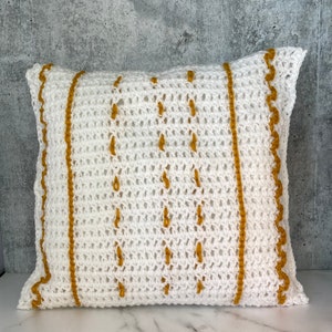 Crochet Pillow | Handmade Pillow | Decorative Pillow | Minimalist Pillow | Mud Cloth Print | Home Decor | Decorative Pillow | Hypoallergenic