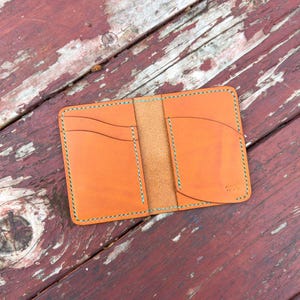 Ocelot - Billetera plegable de cuero hecha a mano, billetera plegable delgada, billetera con bolsillo frontal, billetera de cuero personalizada, billetera de cuero minimalista