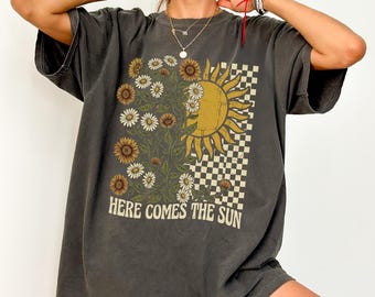 Here Comes the Sun T-shirt Comfort Colors® Sunflower Moon Graphic Tee Retro Flower Sun Tee, Vintage Hippie Sun Shirt, Boho Summer Shirt