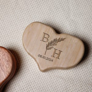 Personalized Heart-Shaped Wooden Ring Box – Custom Engraved Engagement Ring Holder – Wedding Ring Bearer Box – Couple Gift