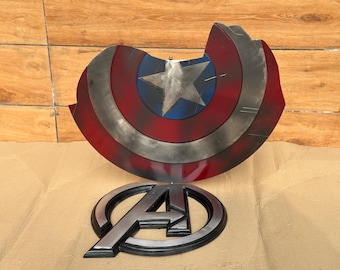 Réplica del escudo de acero del Capitán América dañado / Avengers Endgame