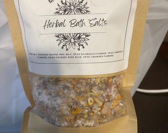 Sales de baño de hierbas con un aroma maravilloso