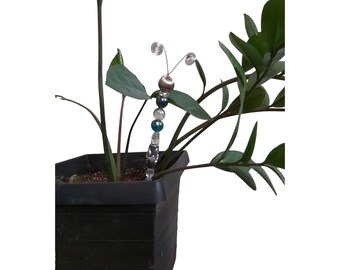Handmade 11-inch Glass & Metal Bead Caterpillar Plant Stake - Indoor Decor