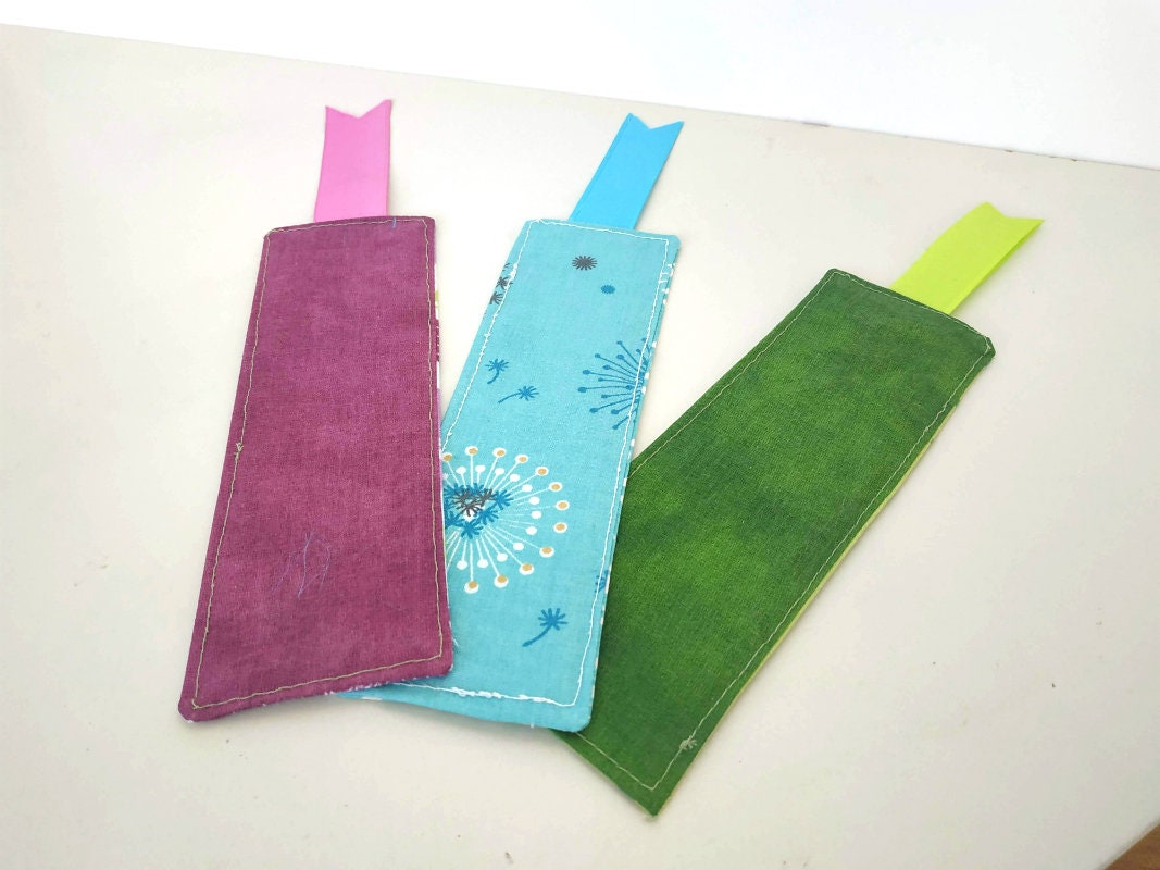 PDF Sewing Pattern: Easy Fabric Bookmark with Ribbon printable in A4 and US Letter