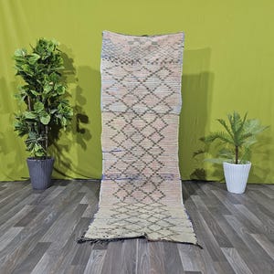 2,6 x 7,6 Vintage Rug ,Runner Rug, Moroccan Rug, Rugs For Hallway, Beige Rug, Hand-Knotted Wool Area Rug, Runner Rug