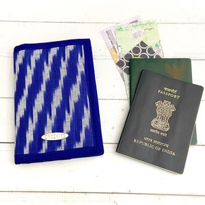 Porte-passeport Ikat bleu avec porte-cartes, Housse de passeport en tissu, Porte-passeport de voyage pour 2, Cadeau de voyage