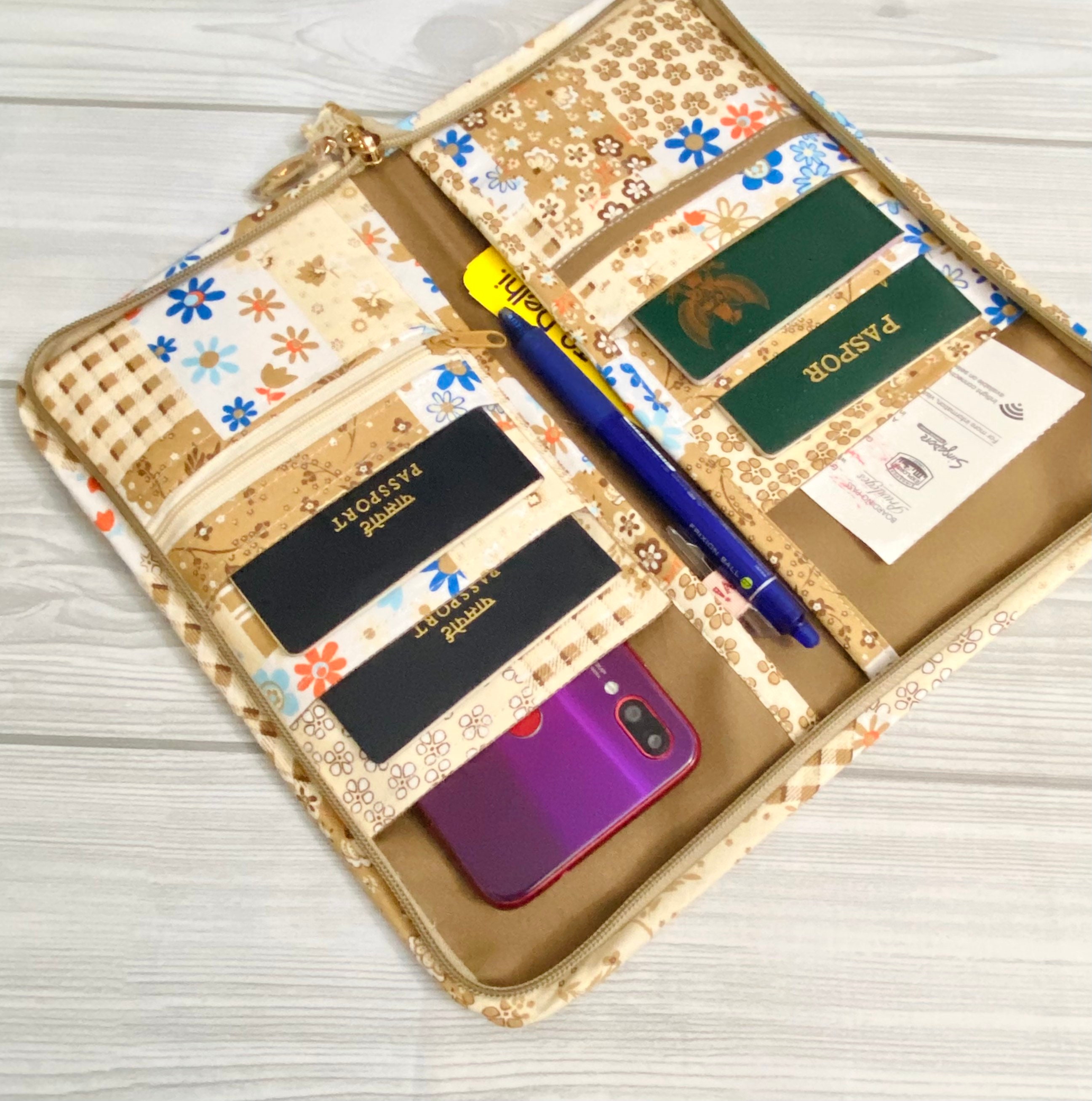 Custom Family Passport Holder for 6 with Zipper Closure Etsy