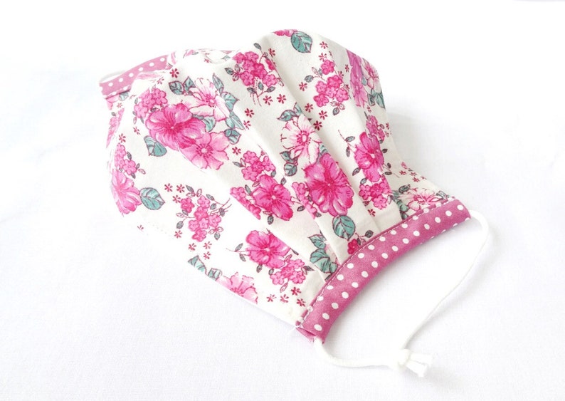 Pink Floral Pleated Non Surgical Face Mask 2 Layer Cotton image 2