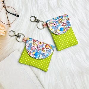 Minitarjetero con llavero, tarjetero extrapequeño, billetera de tela con broche, minicartera tipo sobre para monedero, diseño de lunares florales