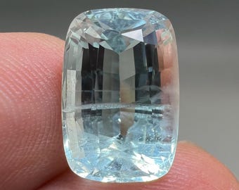 Gema rara de água-marinha 100% natural, transparente, de cor azul, com 7,40 ct e lapidação superior transparente @PAK