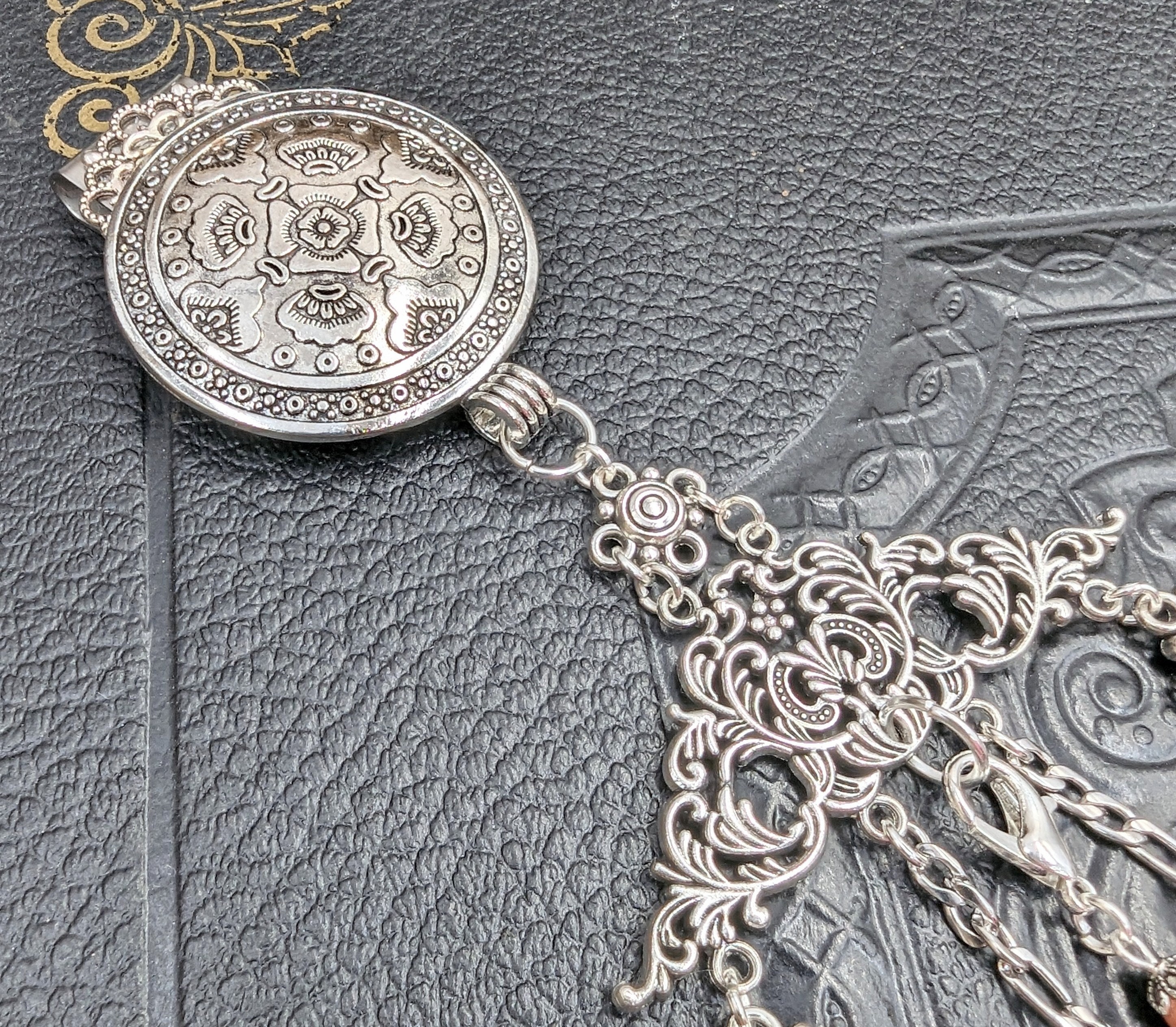 Old West Saloon Southwest Chatelaine With Waist Clip 6 Chains Plus