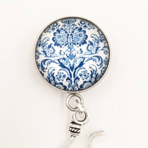 Magnetic Brooch Pin with Hook - Portuguese Knitting Pin, Badge Hook Blue and White