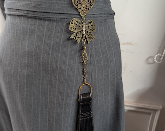 Bronze or Silver Single Chatelaine  with Waist Clip for Holding a Fan or Single Item