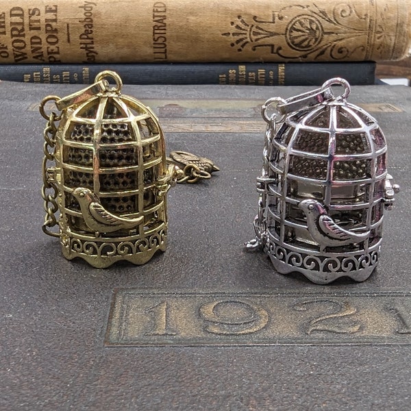 Chatelaine Tools - Porte-dé à coudre pour cage à oiseaux sur une chaîne avec dé - Argenté ou bronze doré