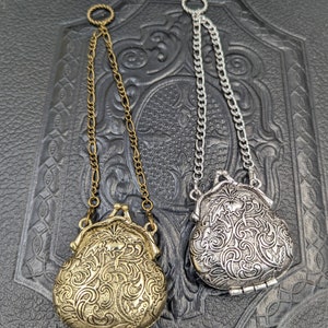 Chatelaine Tools - Ciondolo in metallo per borsetta con chiusura magnetica - Porta aghi, contenitore per piccoli oggetti