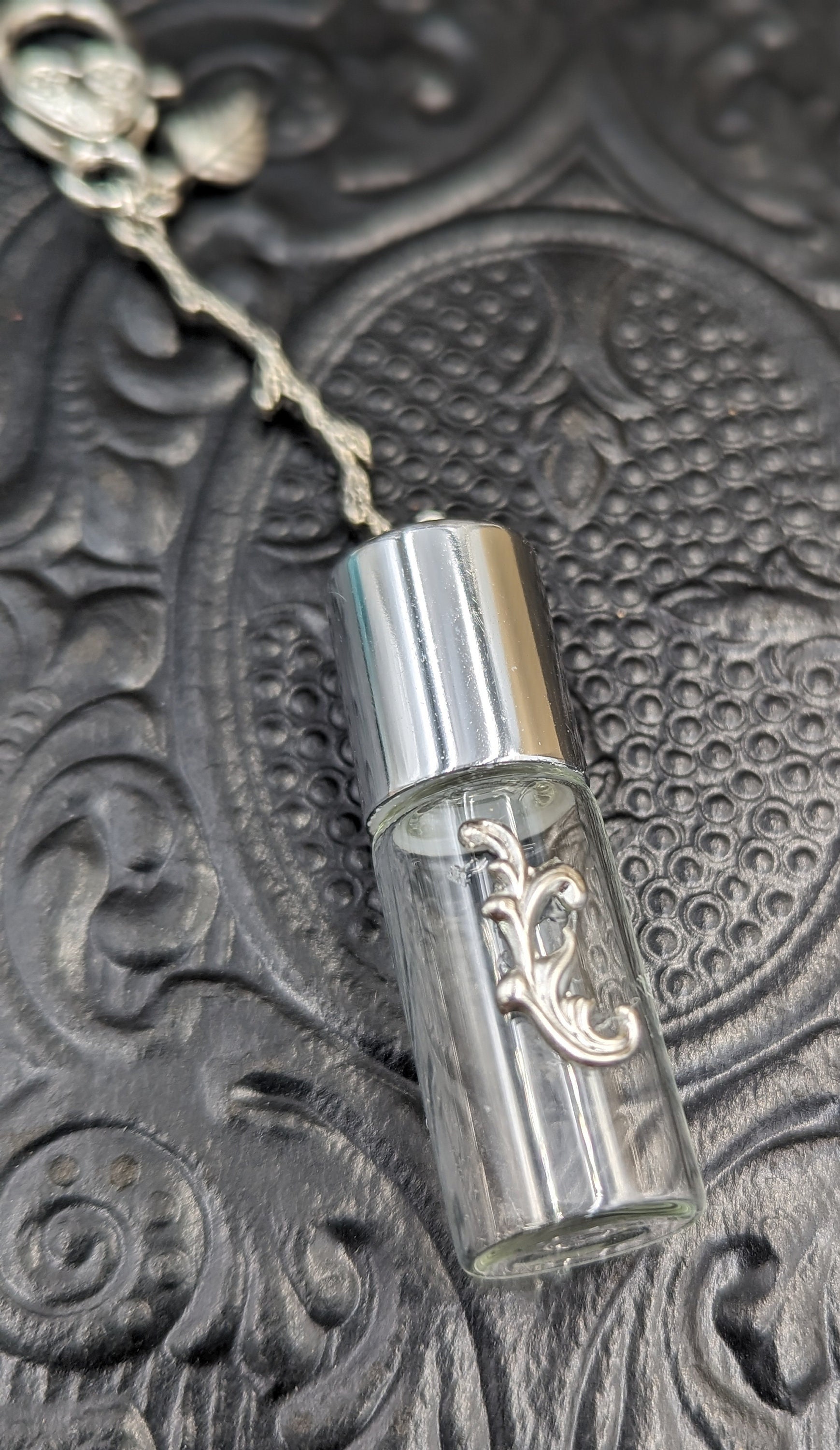 Chatelaine Tools - Small Glass Perfume Bottle 3 ml Embellished with Branch and Leaf