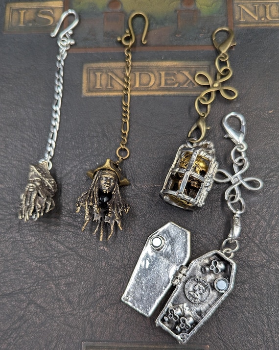 Pirate Costume Key Chain Accessories Coffin Locket Caged Skull Octopus Man Captain Jack Keys