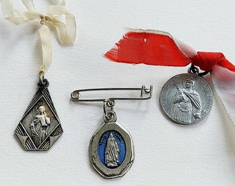 3 religious medals