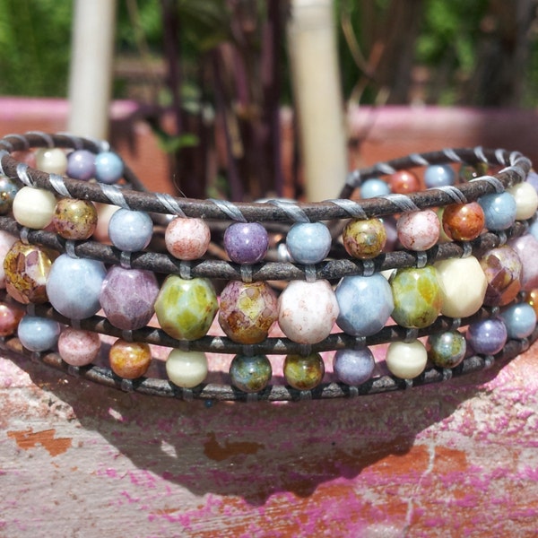 Bracelet manchette triple couche doux printemps fête des mères hors du chemin de perles bracelets en cuir neosho perles de verre tchèques