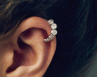 Dainty Gemstone Ear Cuff, Sterling Silver Cartilage Cuff, Adjustable Non-Pierced Helix Clip-On Earring, Sparkly Wrap Cuff, Ear Cuff Hoop