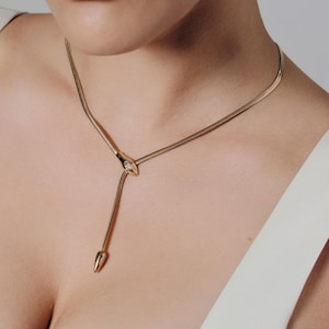 Gouden kronkelige knoop lariatketting, verstelbare Y-ketting, minimale slangenketting, kronkelige choker, schakelketting