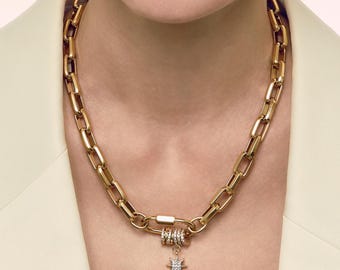 Collar de cadena de eslabones dorados gruesos, cierre de mosquetón con pavé y dije de estrella, cadena llamativa