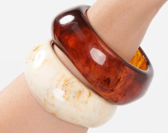 Resin Bangle Bracelet, Chunky Wide Statement Bangle, Marbled Resin Bracelet in Amber Ivory or Green, Semi Wavy Dome Bangle